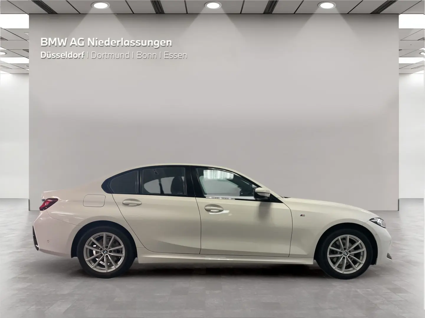 320i xDrive Limousine M Sport AHK Kamera HiFi