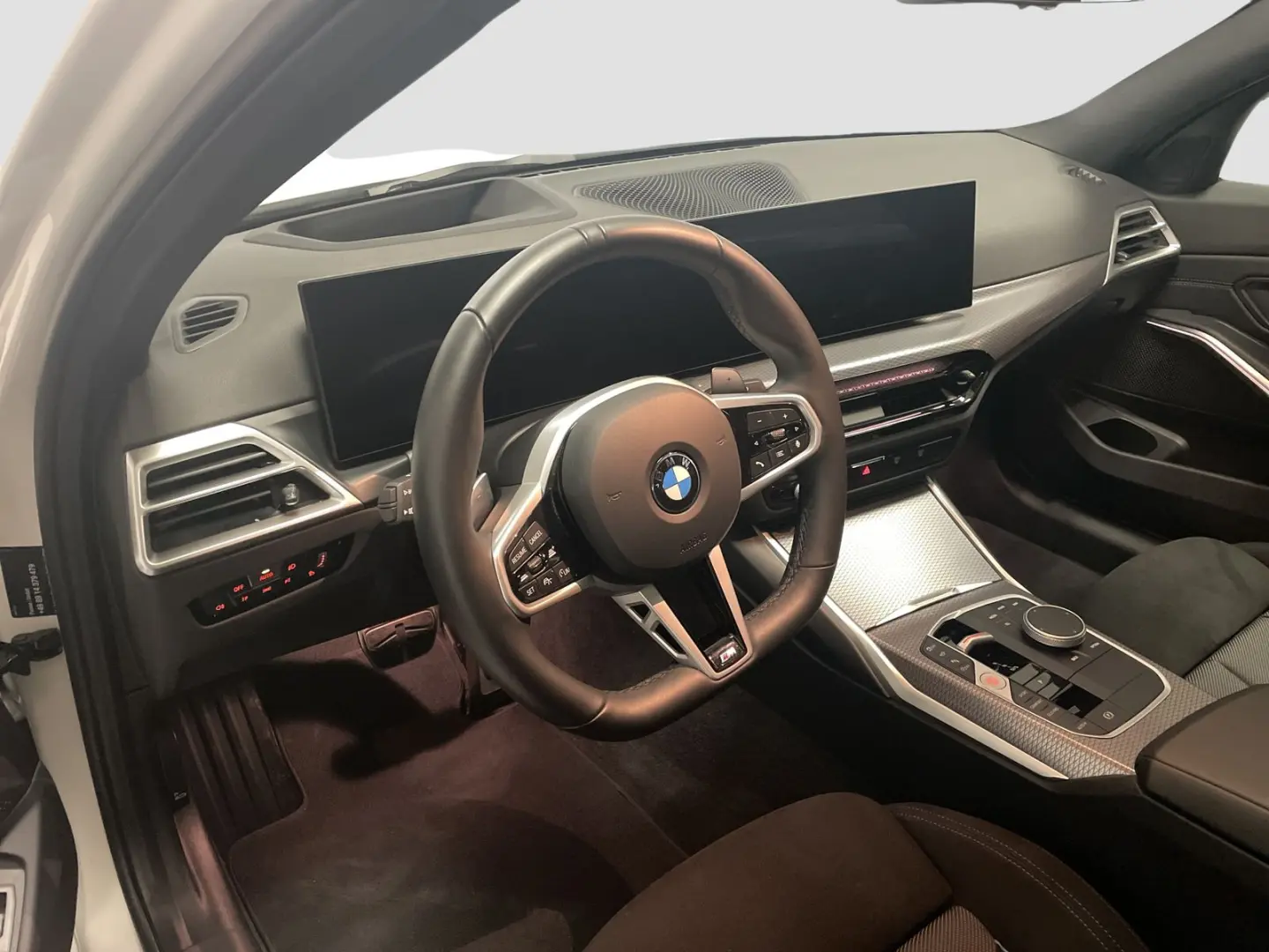 320i xDrive Limousine M Sport AHK Kamera HiFi