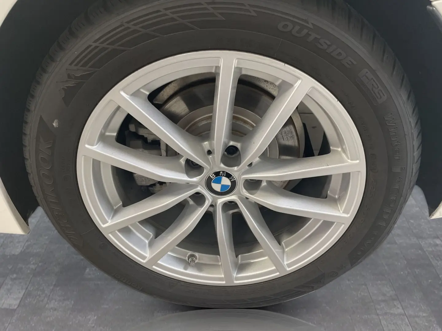 320i xDrive Limousine M Sport AHK Kamera HiFi