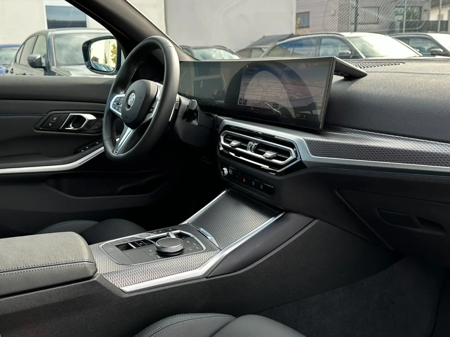 330 i xD M Sport ACC HuD HiFi Memory DAB Komfort