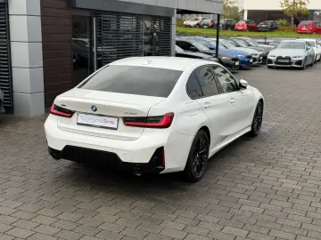 330 i xD M Sport ACC HuD HiFi Memory DAB Komfort