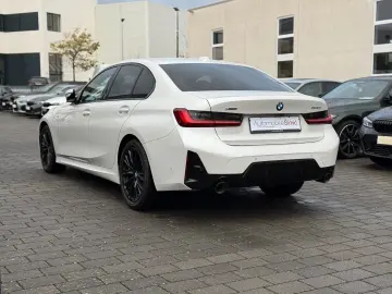 330 i xD M Sport ACC HuD HiFi Memory DAB Komfort