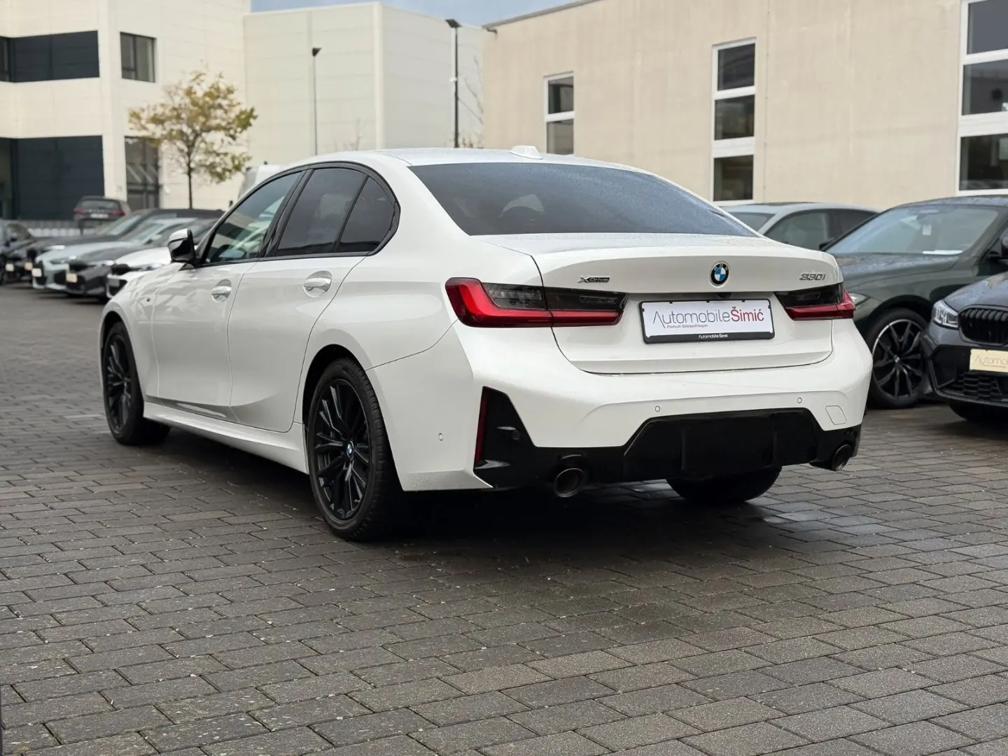 330 i xD M Sport ACC HuD HiFi Memory DAB Komfort