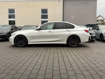 330 i xD M Sport ACC HuD HiFi Memory DAB Komfort
