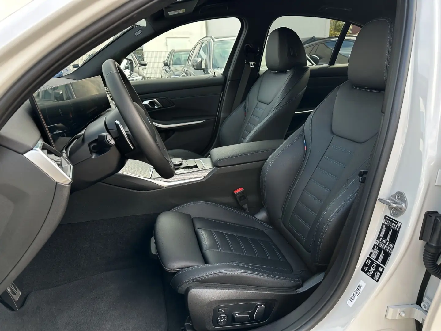 330 i xD M Sport ACC HuD HiFi Memory DAB Komfort