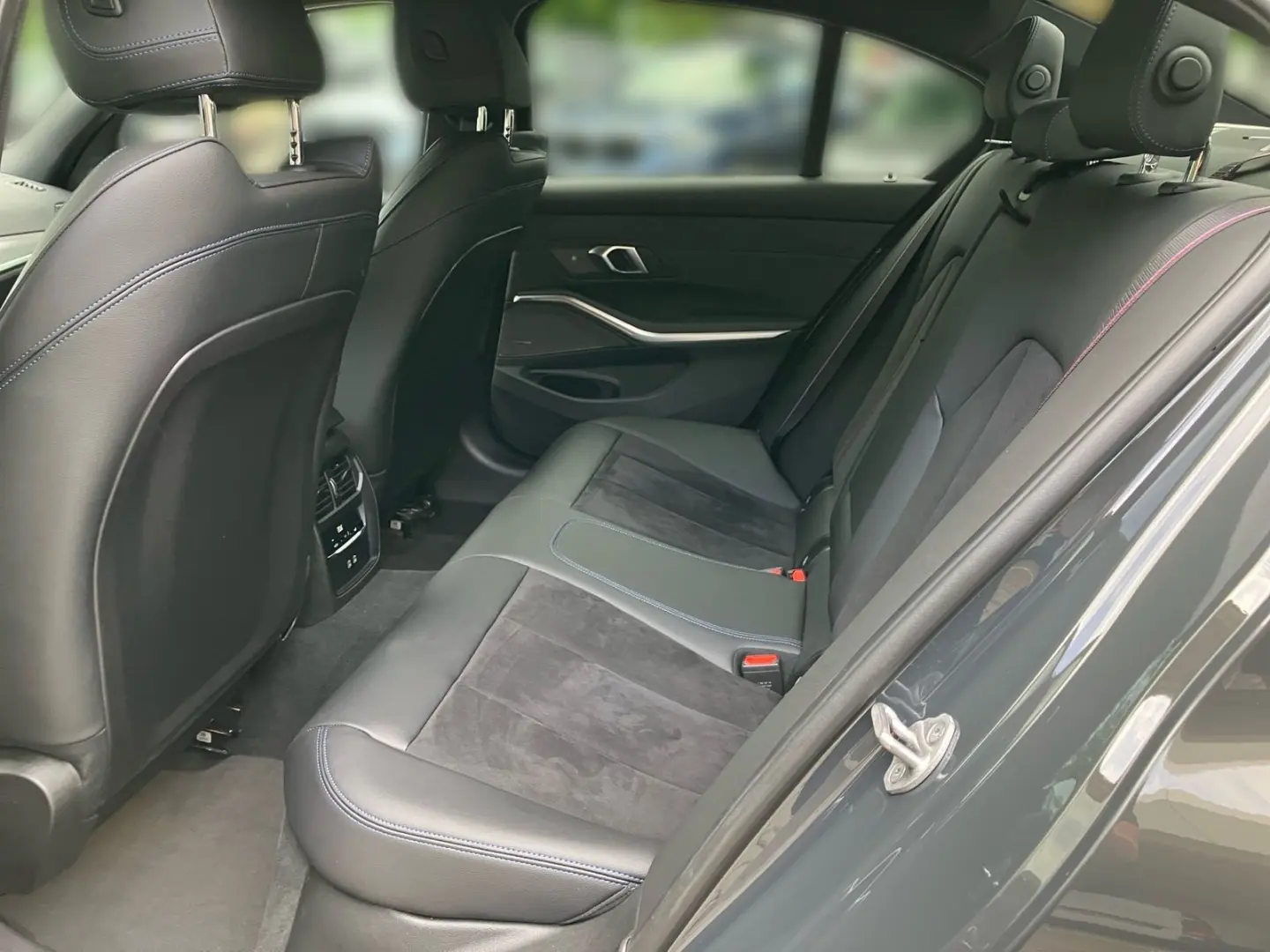 330i xDrive Lim. M Sport PRO LC Plus ad.LED H K