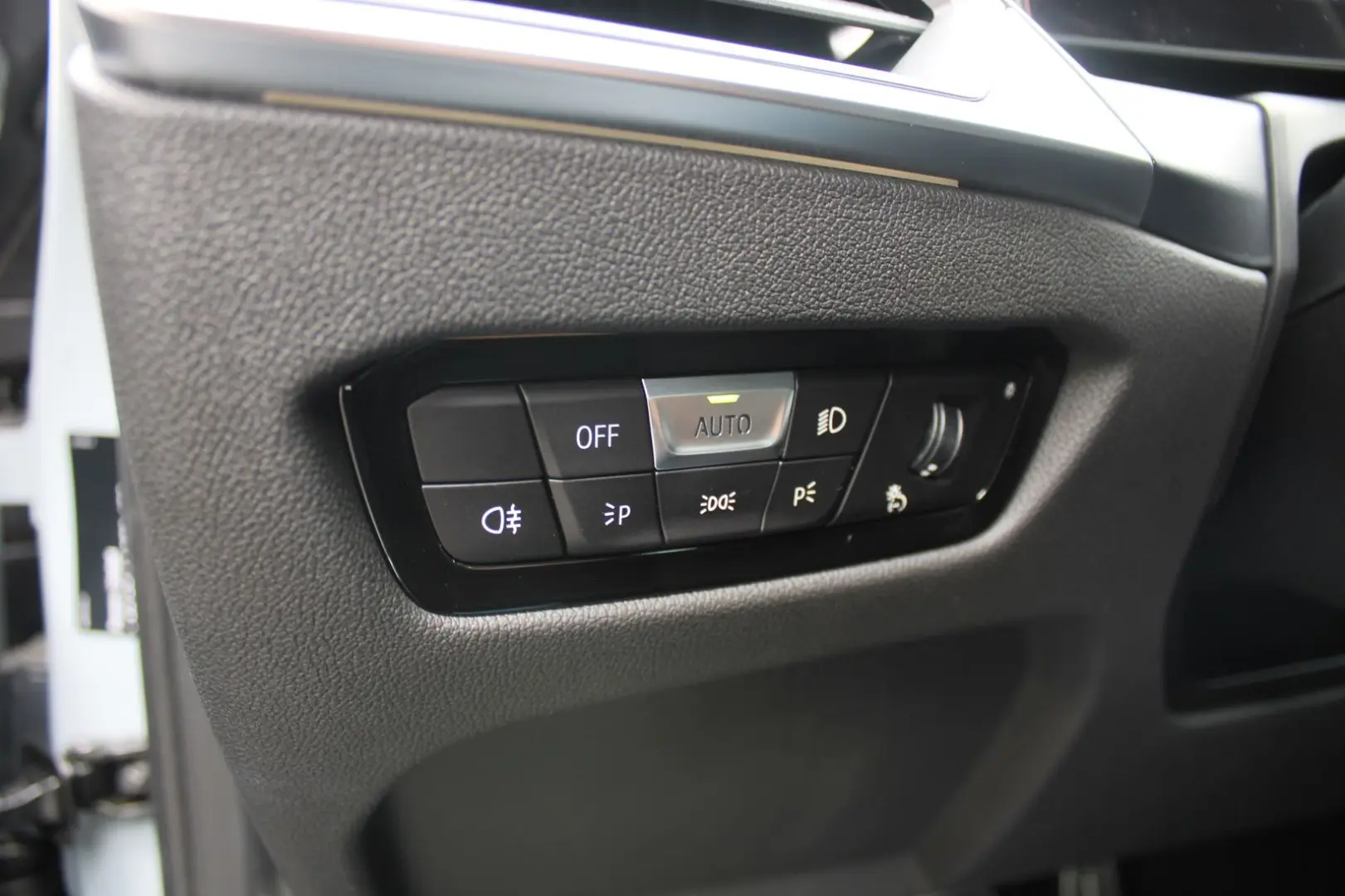 M340i xDrive M SPORT LCPROF HUD ESITZE KAMERA LE