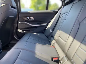 M340i xDrive Limousine DA Prof PA  Glasdach Komf