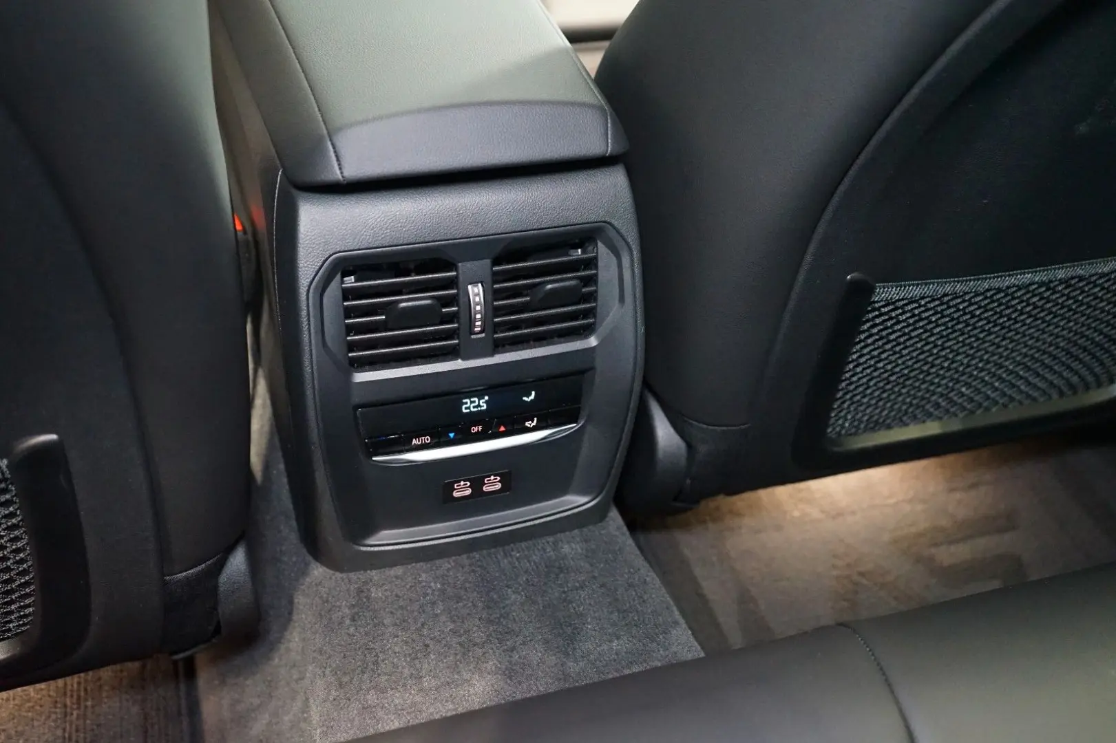 M340i xDRIVE LASER H K HUD CAMERA 46.942€ NETTO