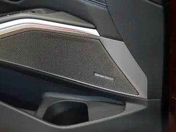 M340i xDRIVE LASER H K HUD CAMERA 46.942€ NETTO