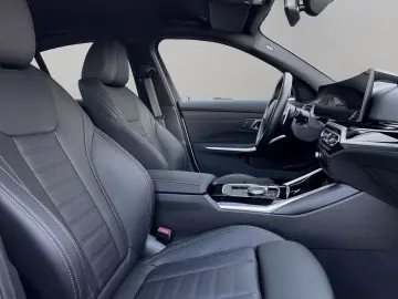 M340i xDrive Limousine Leder  M Sportbremse rot