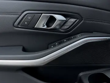 M340i xDrive Limousine Leder  M Sportbremse rot