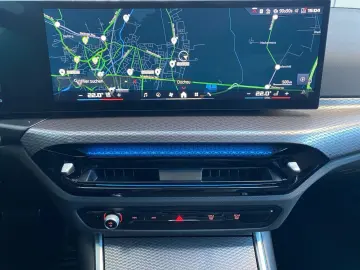 M340i xDrive Limousine Facelift HUD PA DA Pro LR