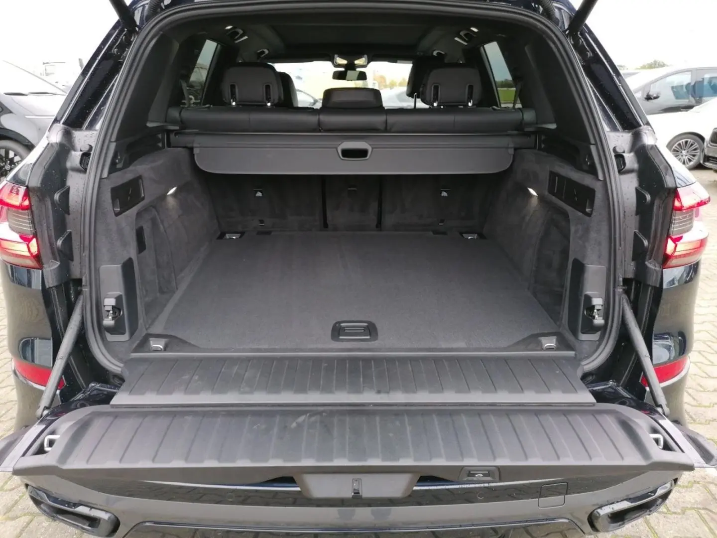 X5 xDrive30d M-Paket Laser HUD StandHZG SkyLoung