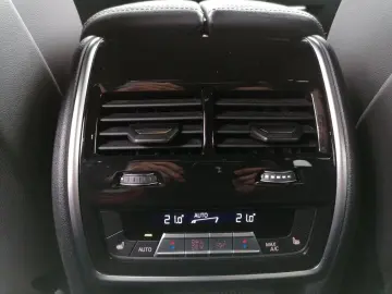 X5 xDrive30d M-Paket Laser HUD StandHZG SkyLoung