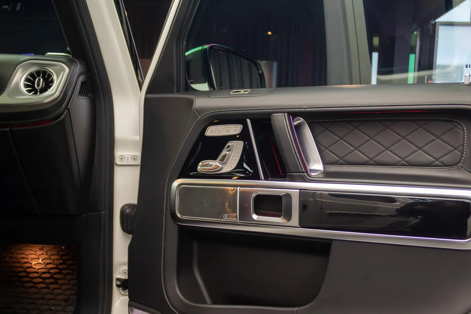 Mercedes-Benz G 350   AMG Line