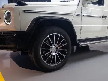 Mercedes-Benz G 350   AMG Line