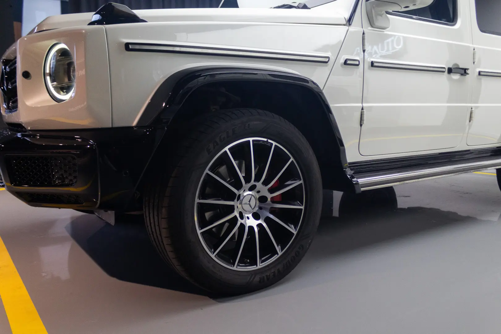 Mercedes-Benz G 350   AMG Line