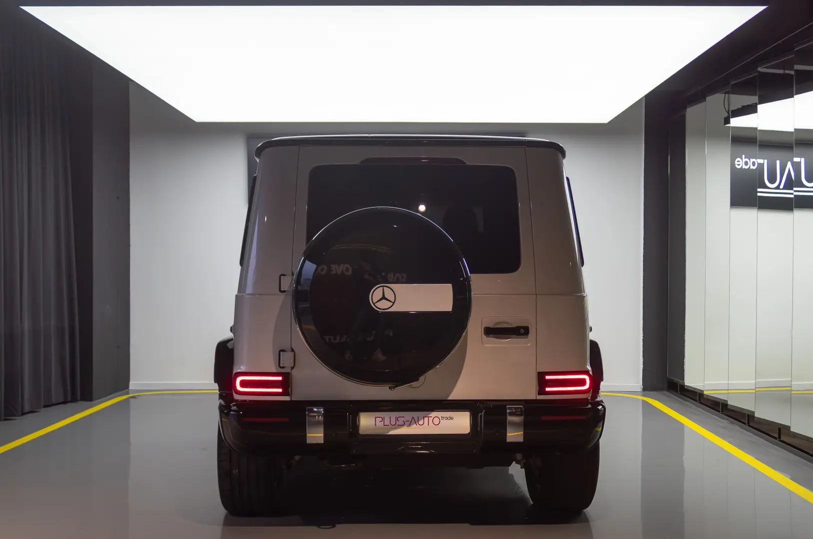 Mercedes-Benz G 350   AMG Line