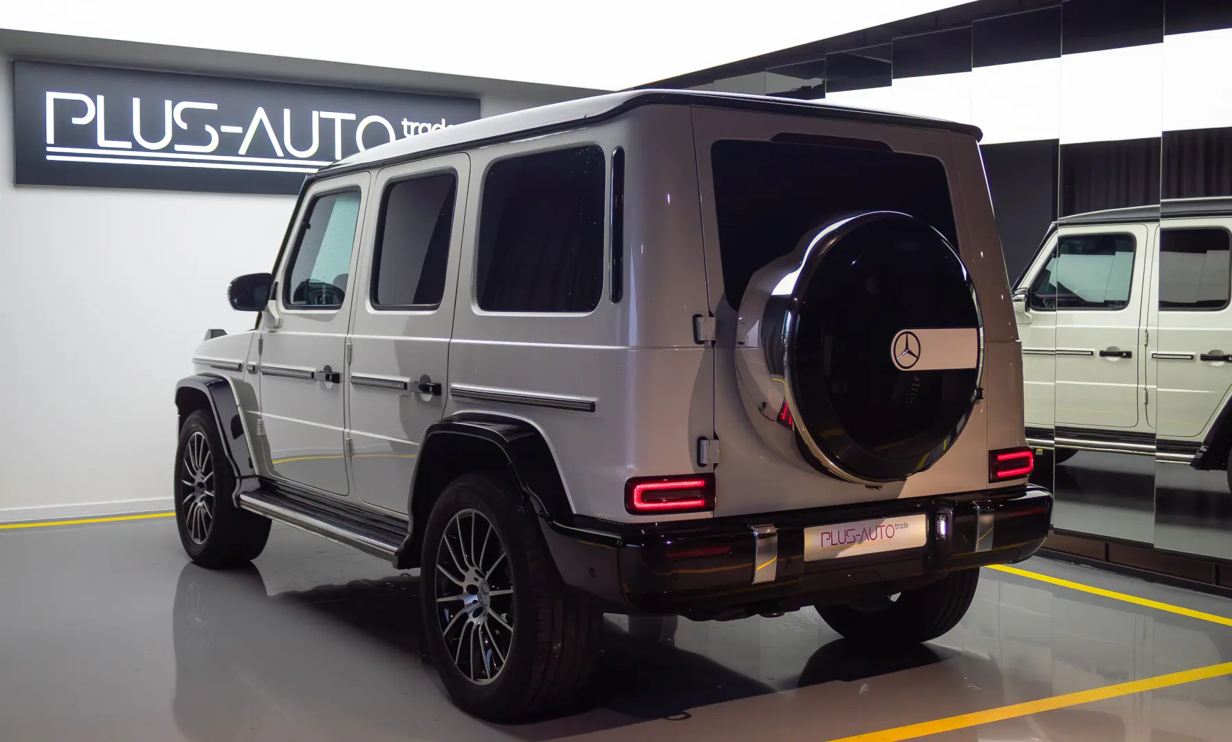 Mercedes-Benz G 350   AMG Line