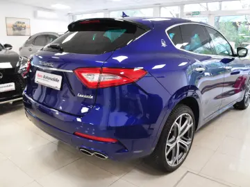 Maserati Levante Q4 340 CP 3.0i Turbo