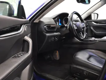 Maserati Levante Q4 340 CP 3.0i Turbo