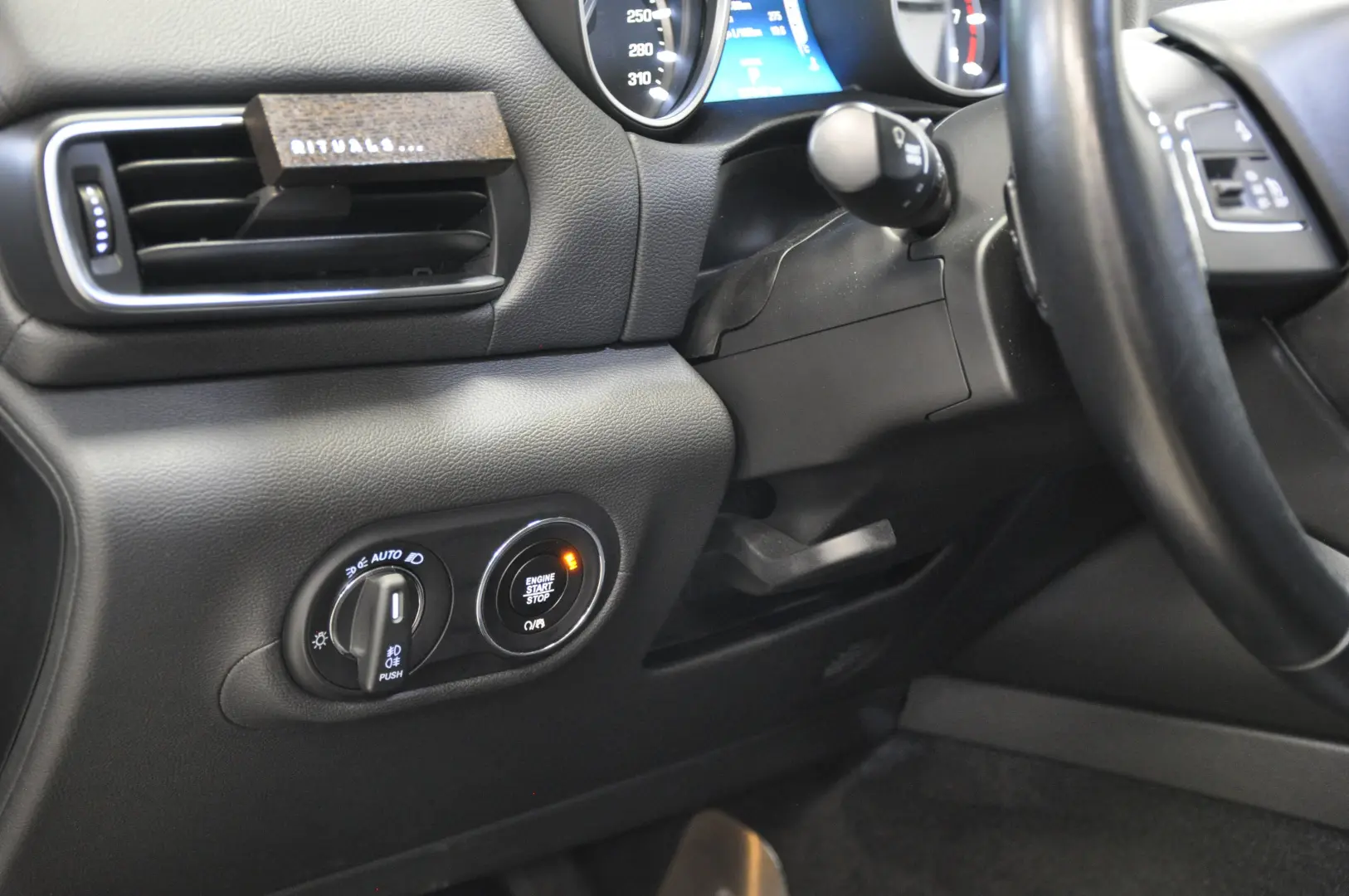 Maserati Levante Q4 340 CP 3.0i Turbo