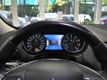 Maserati Levante Q4 340 CP 3.0i Turbo