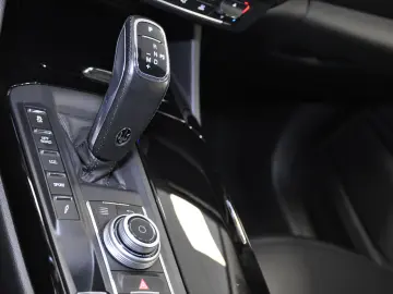 Maserati Levante Q4 340 CP 3.0i Turbo