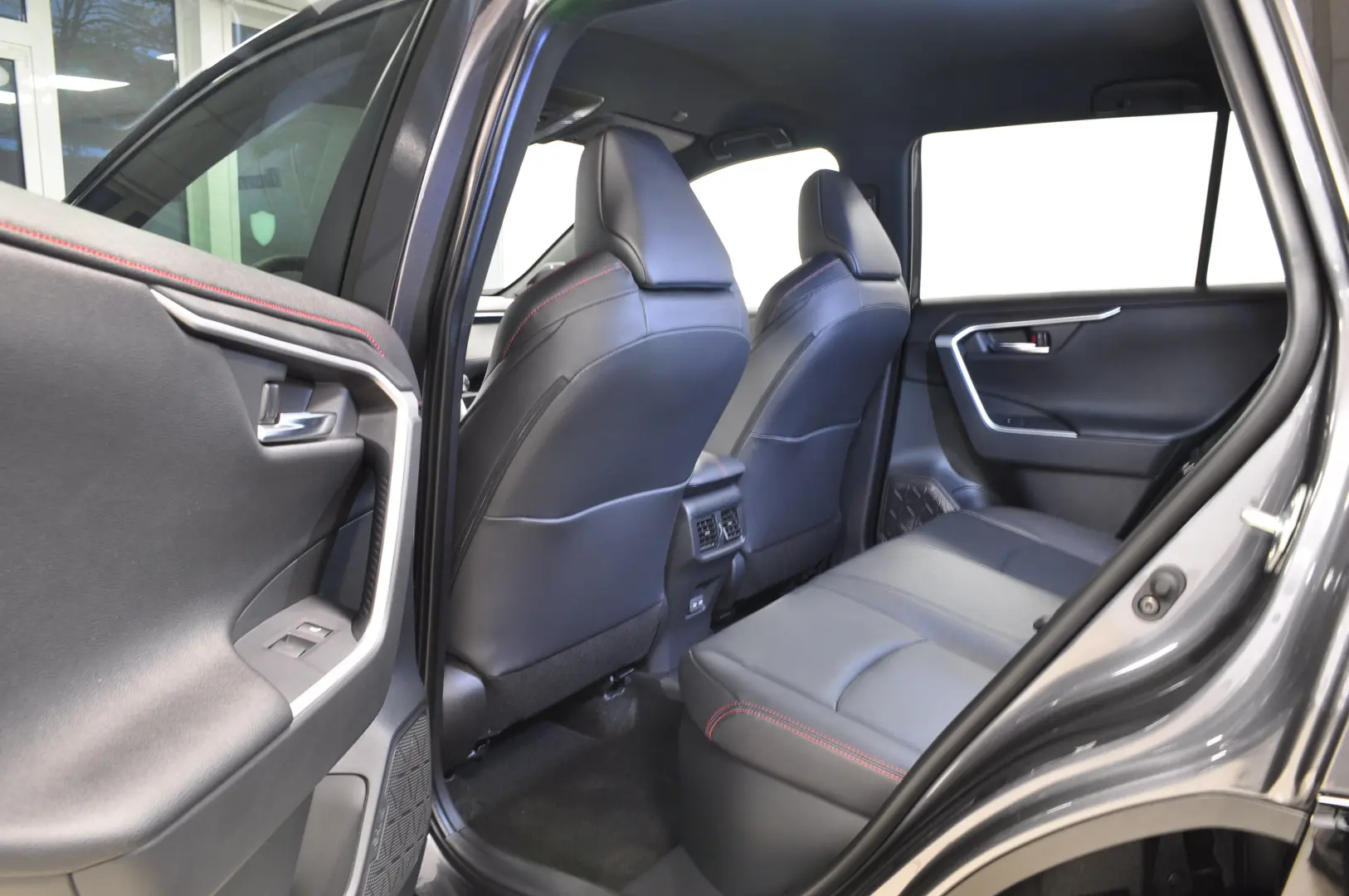 Toyota RAV4 Plug In Hybrid STYLE Edition FULL