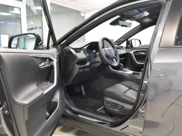 Toyota RAV4 Plug In Hybrid STYLE Edition FULL