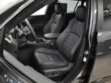 Toyota RAV4 Plug In Hybrid STYLE Edition FULL