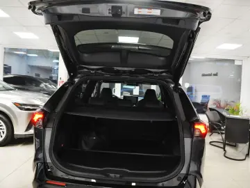 Toyota RAV4 Plug In Hybrid STYLE Edition FULL