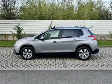 Peugeot 2008  senzori parcare  166.000 km  garantie  rate