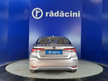 TOYOTA COROLLA BUSINESS HSD E-CVT 1.8i-98CP