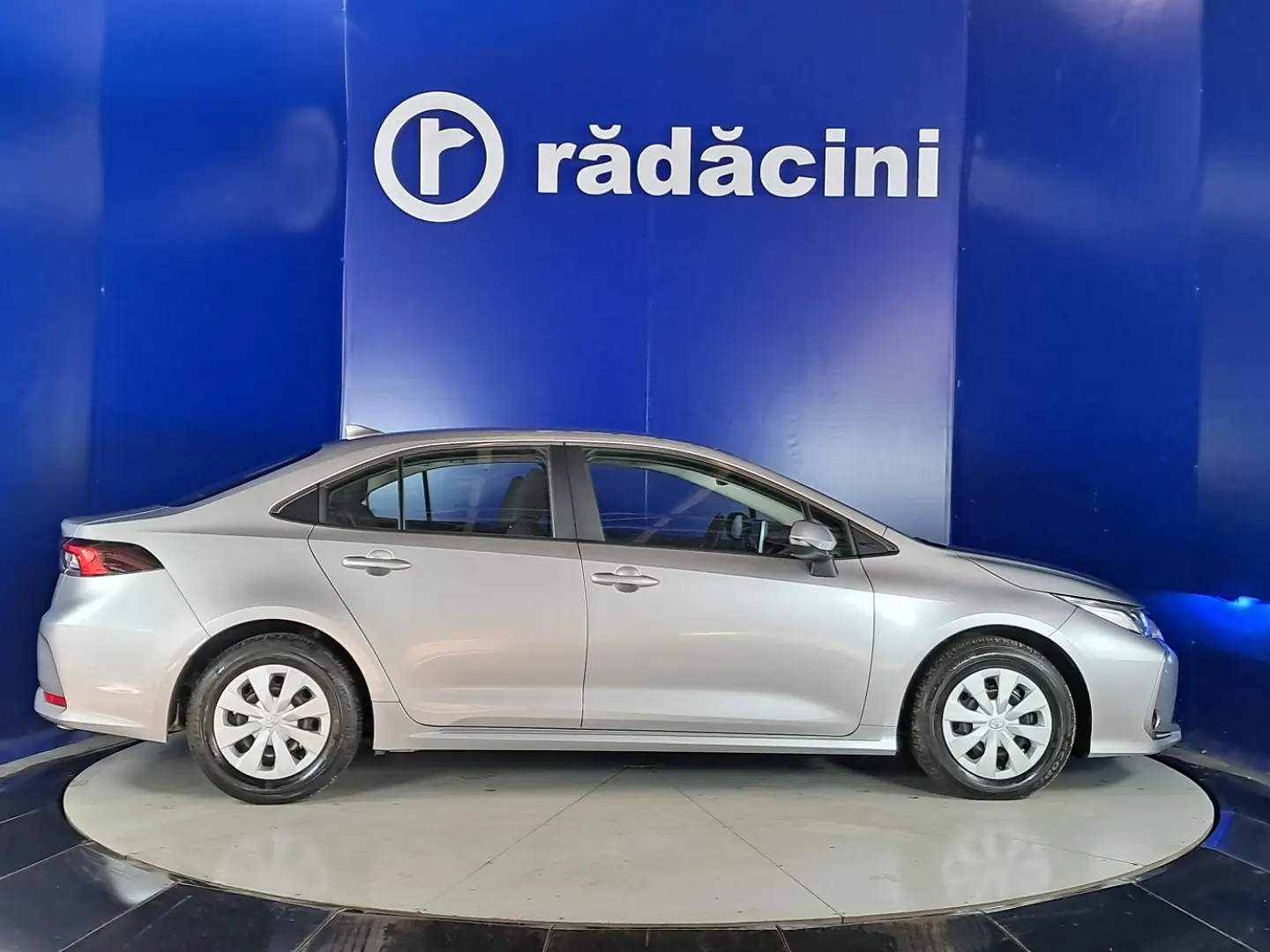 TOYOTA COROLLA BUSINESS HSD E-CVT 1.8i-98CP