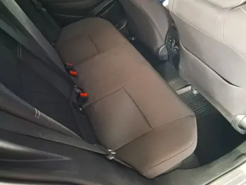 TOYOTA COROLLA BUSINESS HSD E-CVT 1.8i-98CP