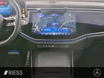 E 400 e 4M AMG Spprt Night Superscreen Pano HUD