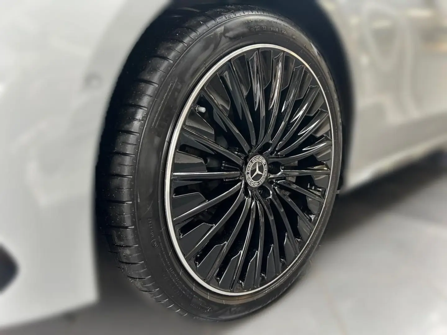 E 450 4M AMG  PANO  BURMESTER  HUD  SUPERSCREEN