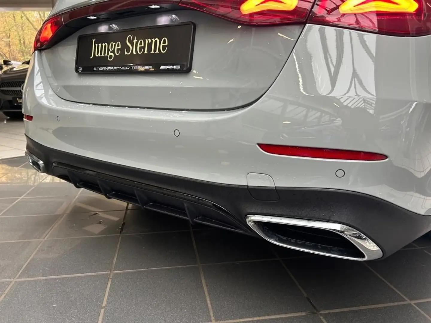 E 450 4M AMG  PANO  BURMESTER  HUD  SUPERSCREEN