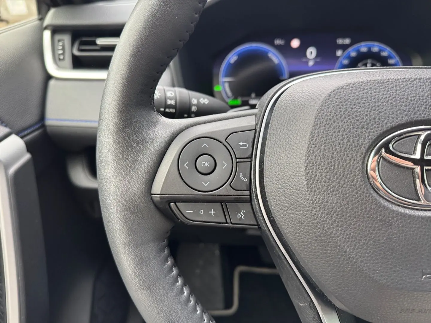 RAV 4 2.5 4x2 Hybrid Style Selection  360 SHZ AC