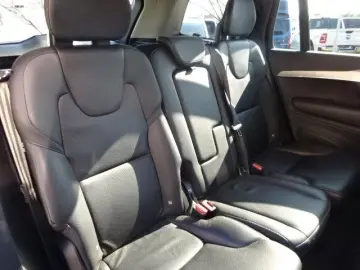 XC90 Momentum Pro AWD