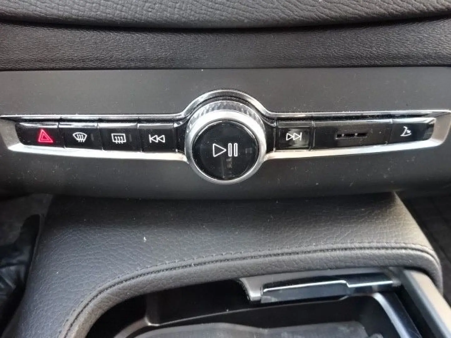 XC90 Momentum Pro AWD