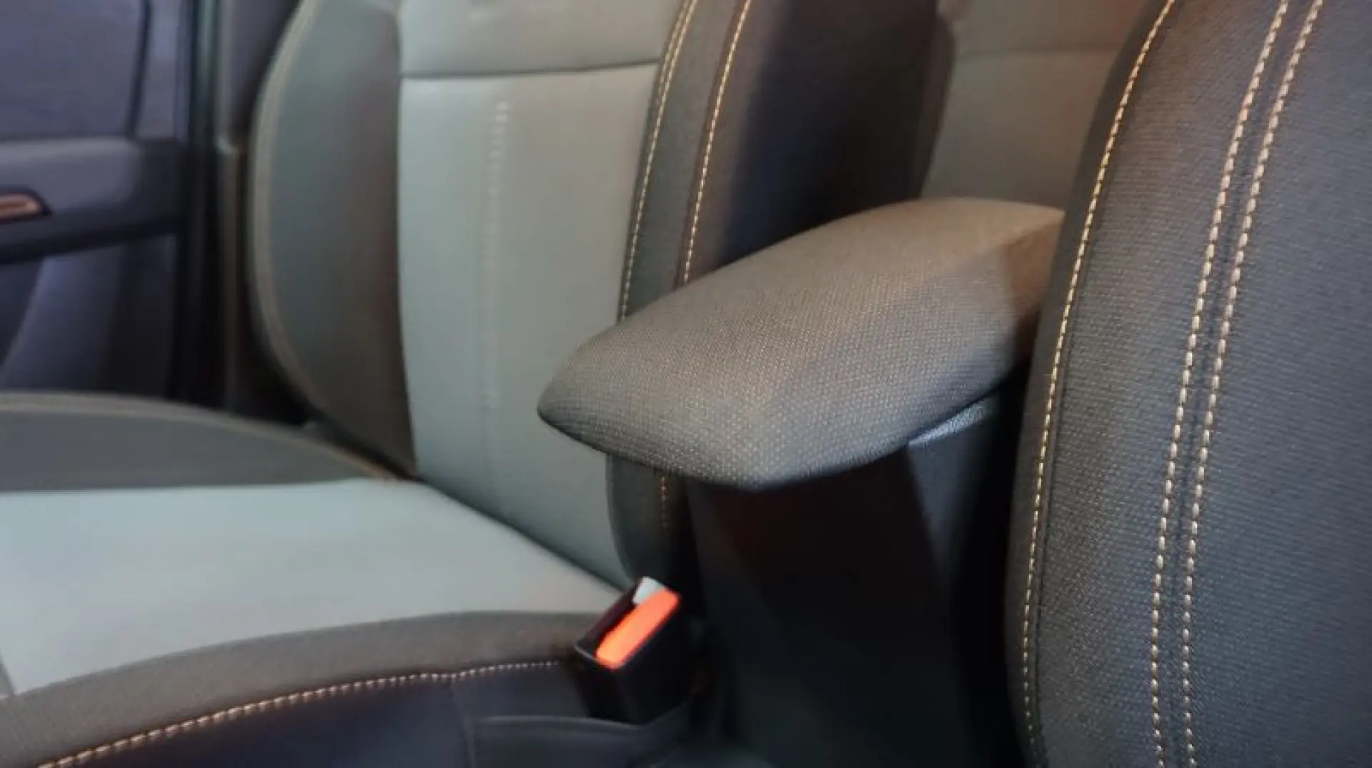 DACIA JOGGER 1.6 Hybrid 140HP EXTREME 7 locuri