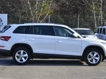 SKODA Kodiaq 2.0 TDI DSG7 4×4 Ambition SCR 7 Locuri