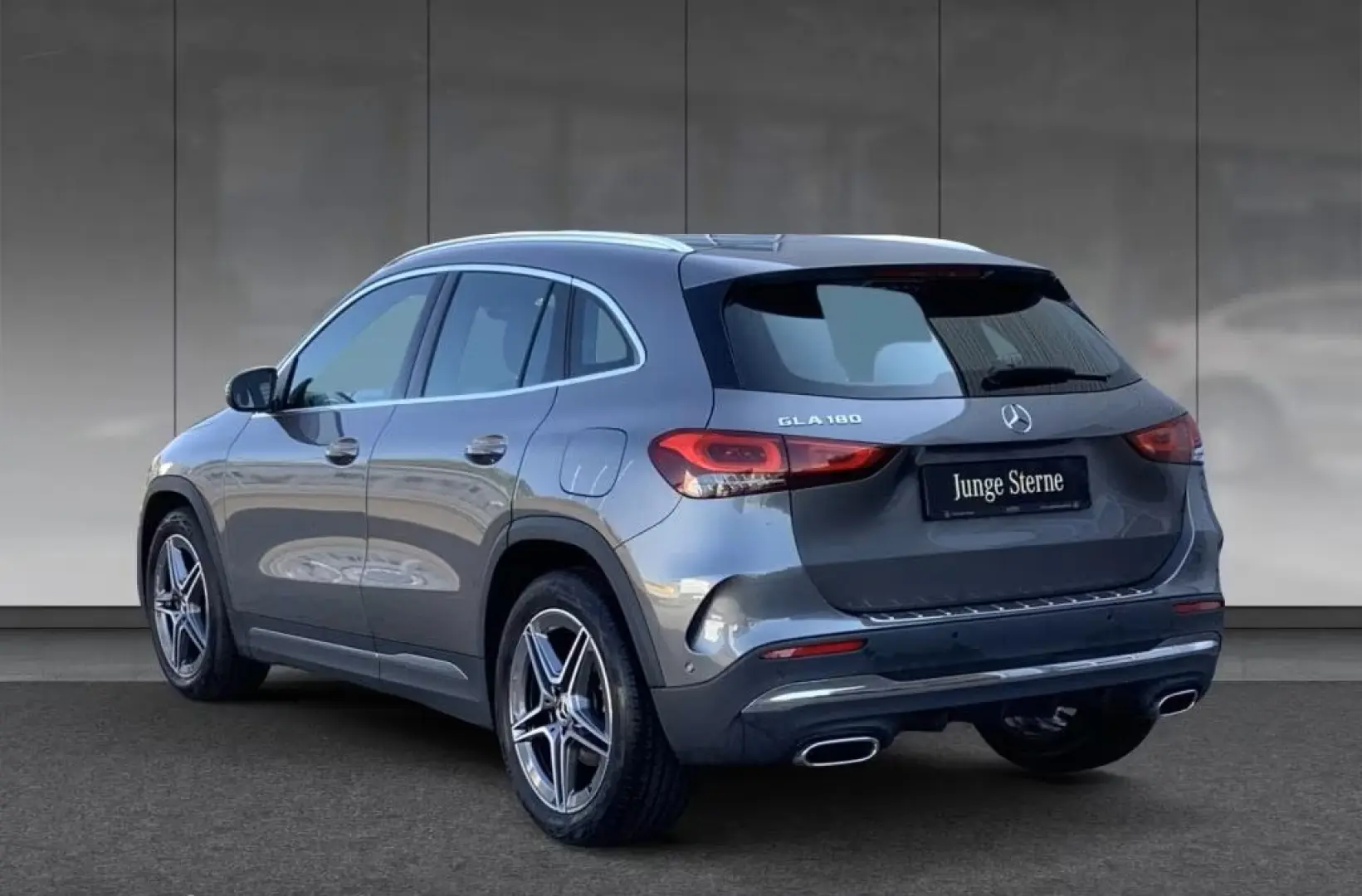 GLA 180 AMG LED MBUX High-End Spurhalte-A. DAB