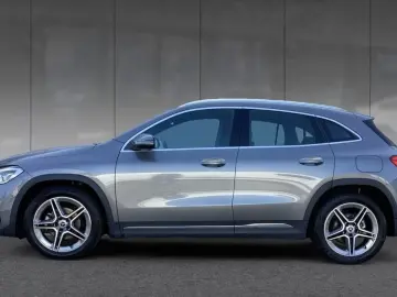 GLA 180 AMG LED MBUX High-End Spurhalte-A. DAB