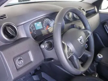 DACIA DUSTER 1.5 Blue dCi 115 Comfort 4WD
