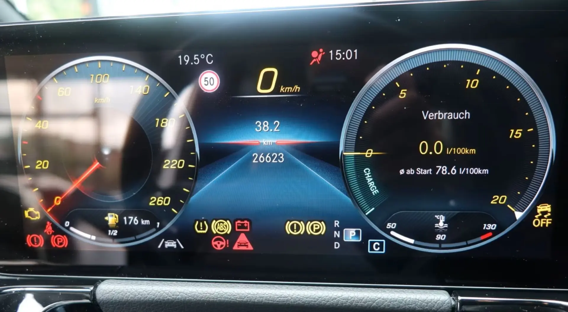 GLA 180 AMG Spur Navi DAB Pano Kamera