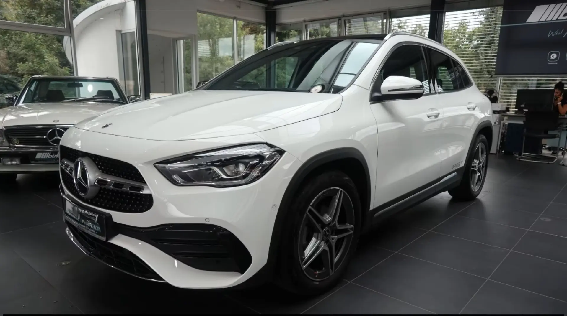 GLA 180 AMG Spur Navi DAB Pano Kamera